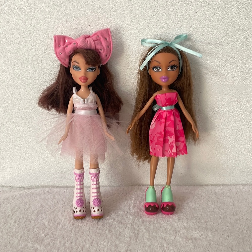 Vintage 2000s Y2K Bratz Dolls. 10.5” Tall USED! By: MGA Entertainment